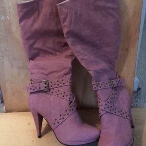 Pink suede material boots
